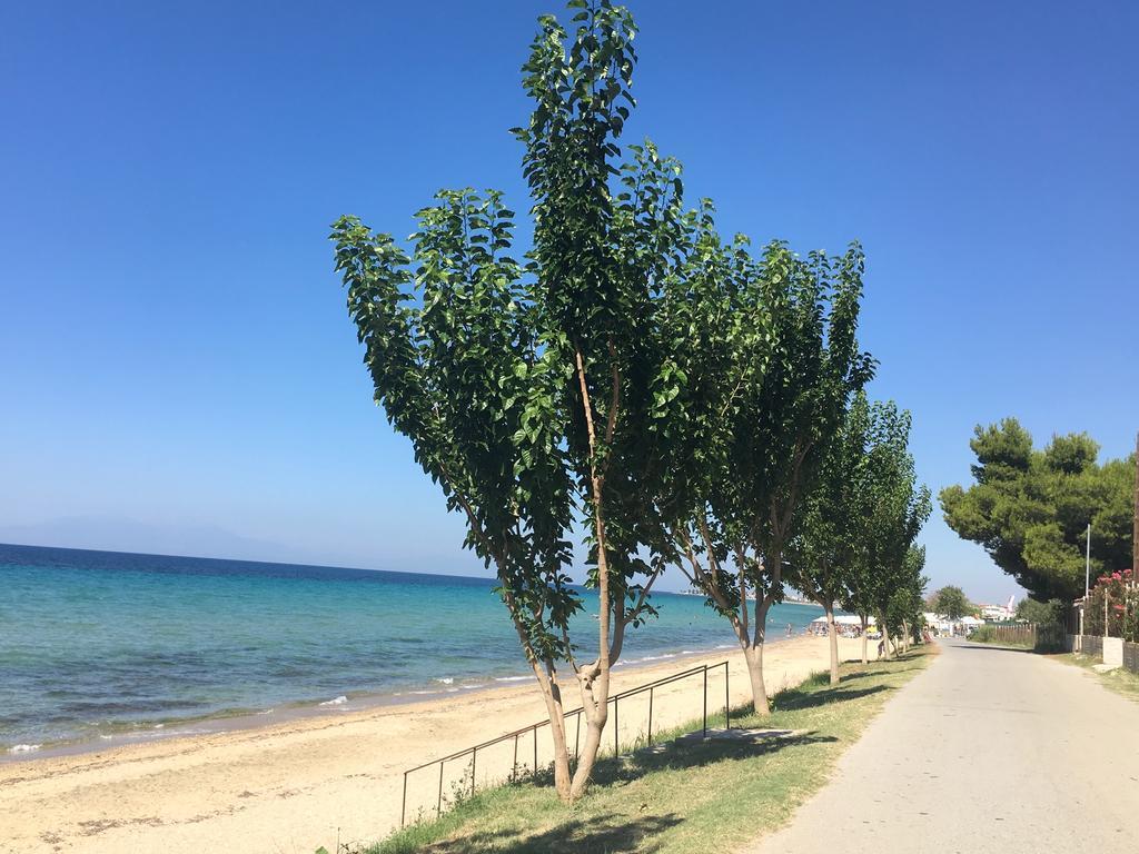 Am Beach House Nea Moudania Bagian luar foto