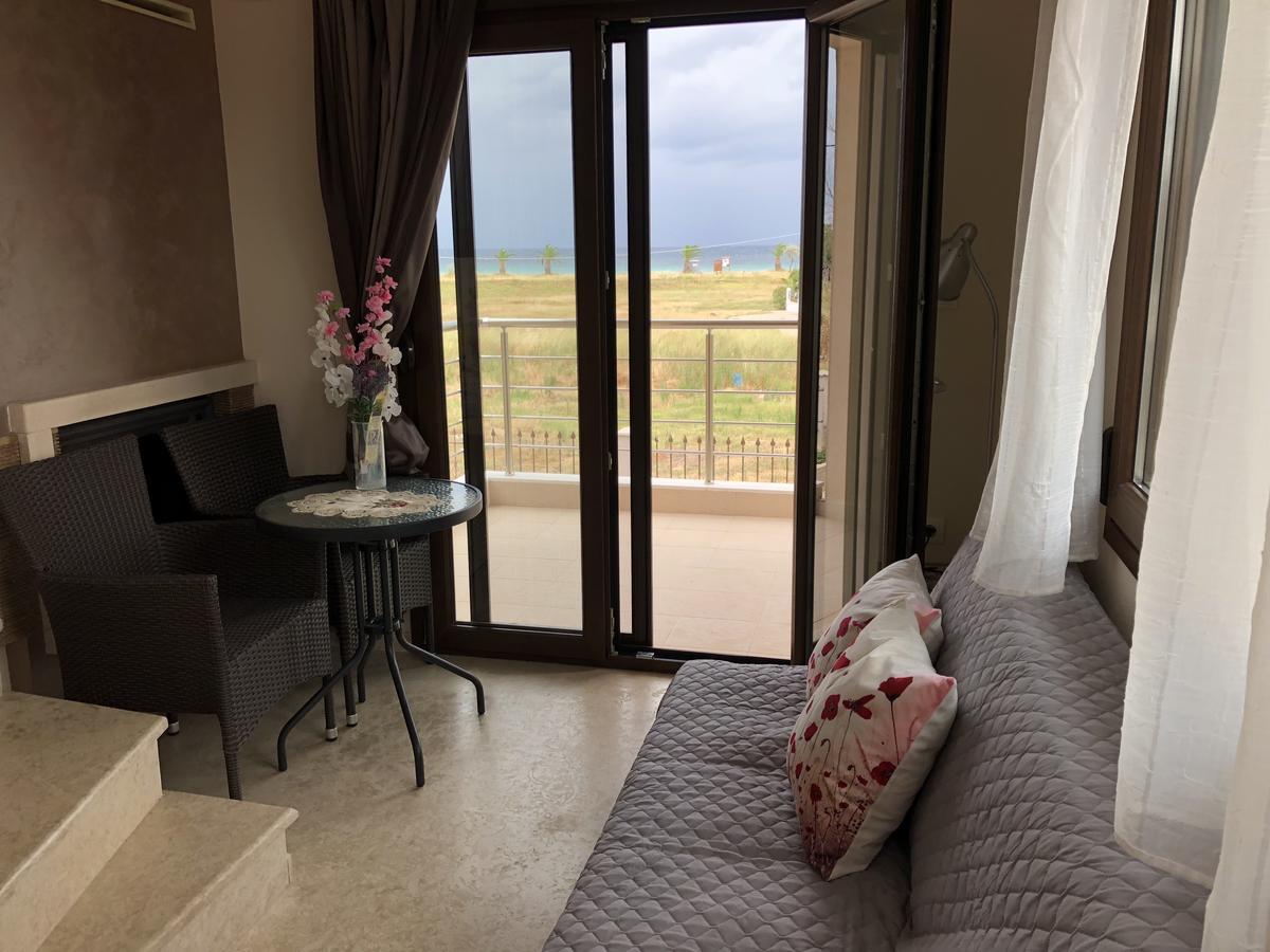 Am Beach House Nea Moudania Bagian luar foto